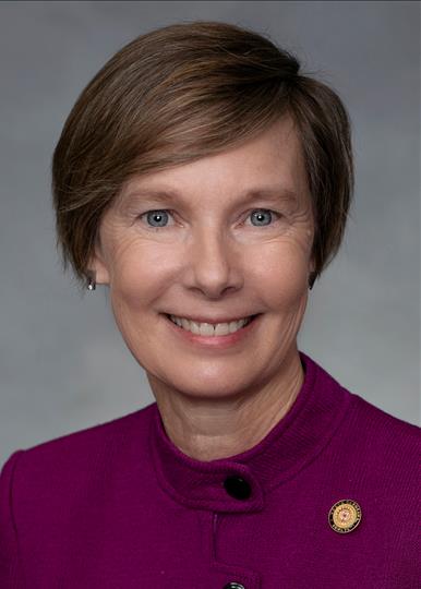 Sen. Rachel Hunt